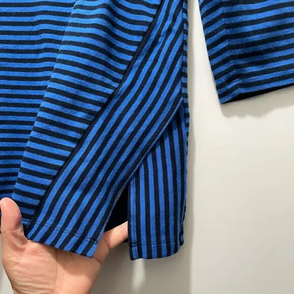 Chico's Top  Blue Striped Ultimate Tee Pima Cotton Side Slit 3/4 Sleeve size M/8 - Picture 4 of 9